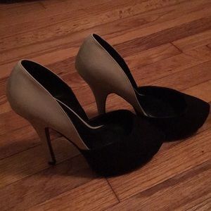 Heels in black and white